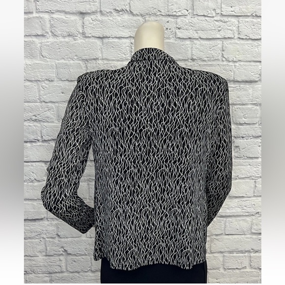 ONYX NITE 2 PIECE SPARKLY BLACK & WHITE TOP & JACKET SET SIZE S - Picture 3 of 5